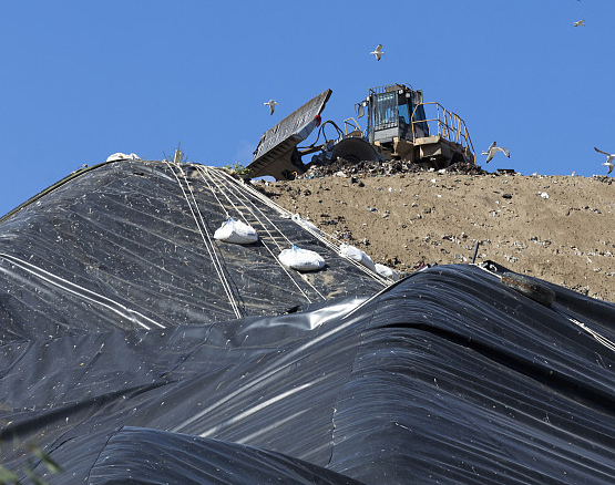 0.25mm厚土工膜為什么必須現場焊接？